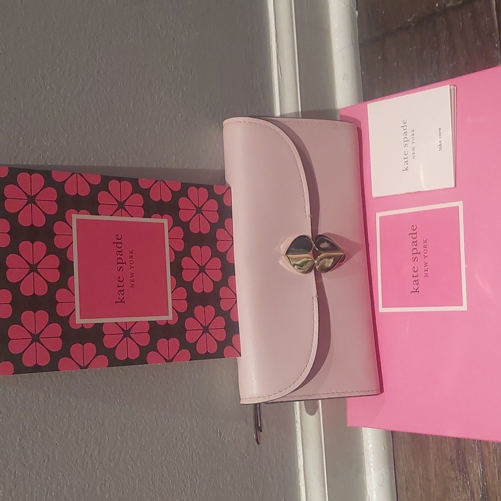 💫❣️MARK DOWN-Kate Spade Wallet💫❣️
